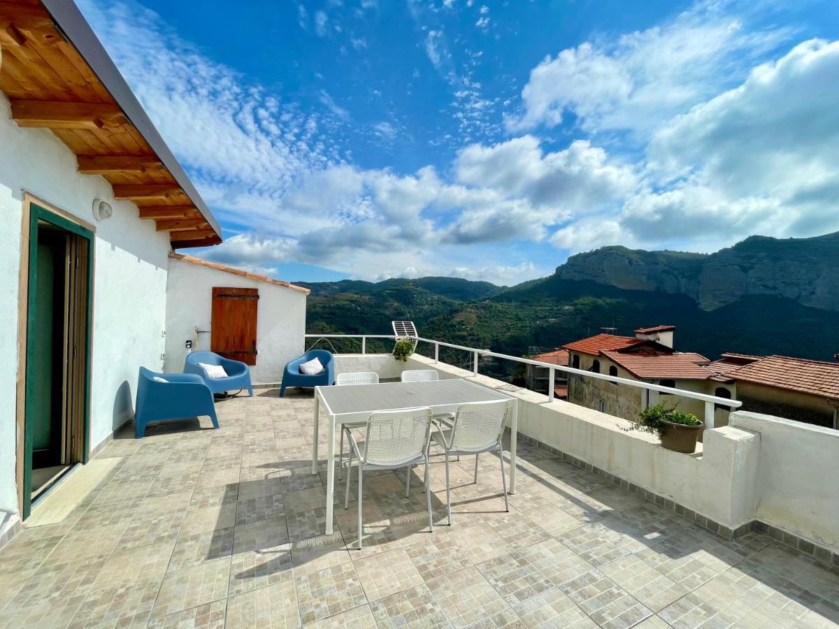 Appartement La Terrazza Di Seglia à Vintimille Extérieur photo